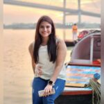 Naina Ganguly Instagram - Life is good, but its better on riverside. 🩵 . . . . . . . . . . . . . . . . . . #ig #igpost #iggood #igdaily #instapost #instafashion #instalike #instagram #ootd #ootdindia #ootdfashion #picoftheday #photooftheday #kolkata #kolkatadiaries #nature #naturephotography #river #riverside #actress #actorslife #nainaganguly