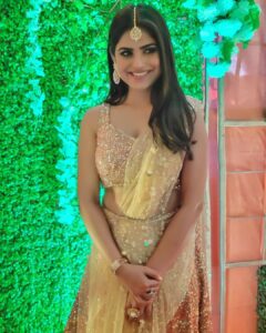 Naina Ganguly Instagram - Grace in women has more effect than beauty! ❤
Reception Day -2

👗 @abhistylez
.
.
.
.
.
.
.
.
.
.
.
.
.
.
.
#sisterswedding #weddingseason #weddingphotography #weddingdress #ootd #ootdfashion #outfitoftheday #photo #photooftheday #potd #lookoftheday #bestoftheday #cute #girl #smile #smilemore #lehenga #ghagra #indianactress #indiangirl #traditional #traditionalwear #tollywood #tollywoodactress #bollywood #nainaganguly