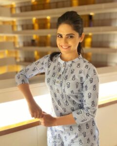 Naina Ganguly Instagram - Festive Mood! 🌟 
.
.
.
.
.
.
.
.
.
.
.
.
.
.
#festiveseason #festivalfashion #festivevibes #festival #festivaloflights #festivalofindia #festivalofbengal #festivelook #festivewear #instalook #instapost #instafashion #igaddict #igersindia #igdaily #instagram #instagood #diwali #diwali2021 #tollywood #tollywoodactress #bollywood #nainaganguly
