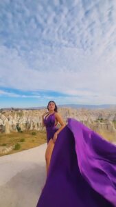 Naira Shah Instagram - Purple dream💜

#mostfavoritecolour 

#NairaShah #Model #Actress #HotAirBalloon #Posing #Cappadocia #Turkey #Istanbul #CappadociaDiaries #TurkeyDiaries #HolidayEscape #BalloonAdventure #HotAirBalloon #Travel #TravelPhotography #InstaTravel #Nature #Wanderlust