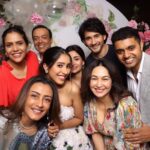 Namrata Shirodkar Instagram - (1/2) About last night! My first official party with our 11-year-old, and she had an absolute blast, much like her father. ♥️♥️♥️♥️ Just like the old times... Met all our friends who came out of the woodwork 🤣🤣. Just like we did 🤣🤣🤣But whatta party! 🎉 Thank you our little blessed couple, @shriyabhupal and @anindith, for hosting the best party in town. ♥️♥️♥️♥️ Thank you @diabhupal, @krishnarbhupal and @shalini_bhupal for being the best hosts 🤗