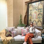 Namrata Shirodkar Instagram - A glimpse of a luxurious transformation to my living room with furniture and accents selected from the newly launched Sarita Handa store in Banjara Hills, Hyderabad. . . @saritahanda . . . @pr.richagupta