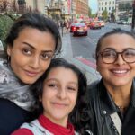 Namrata Shirodkar Instagram - London it is ..as it was and as it will always be .. some special evenings 😍😍with family… #blessed #grateful #makingmemories #london Knightsbridge