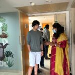 Namrata Shirodkar Instagram - Another one of GG's visits to @rainbowchildrenshospitals through @mbfoundationorg. Rainbow Hospitals' dedication to providing quality treatment is nothing short of remarkable. Let's stand together to support these young warriors in their journey to health and happiness! ❤️