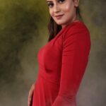 Namratha Gowda Instagram - She is a girl with Uniqueness in thoughts, Brave in eyes & Truth in Lips 💕 Styling: @tejukranthi @khushi_jagadisha Outfit: @kalasthreebytejaswinikranthi @colorskannadaofficial @officialjiocinema #namratha #namrathagowda #fans #bbk10 #1stcontestant #muchlove #trending #IndianActress #instafam #relentkreationz