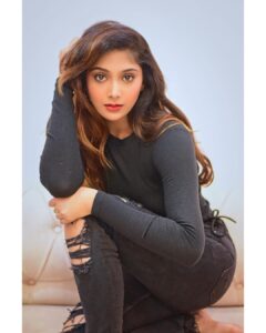 Natasha Doshi Instagram - Be your own woman crush 🍭🍭
#moreselflove #theactressdiary #natashadoshi #portraitphotography #photoshoot #allblackeverything #beyourbiggestfan #beyourownhero #photogram