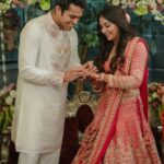 Natasha Doshi Instagram - Love always wins 💍 @mananshahc 💕