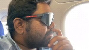 Naveen Chandra Instagram - See you in a bit vizag !! Varun Inox, cmr central and beach road !! 

@yash_9 @srikanth_nagothi @raviperepu @swati194 @naveenchandra212 @shreya_navile @gnaneswari_kandregula @achu_rajamani @raghu_varma_peruri @ravis.mantha @krishivproductions 

#monthofmadhu