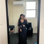 Nayani Pavani Instagram – Good things takes time 🖤

Beautiful outfit : @harinireddym 🫰🏻 Australia