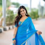 Nayani Pavani Instagram - There's something about a humid, dusky evening that's kind of SEXY 🥶 Saree : @pari.designers_
