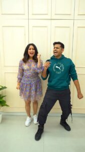 Neil Bhatt Instagram - Chanting louder than the stadium speakers with Neil! 🏏 Let’s bring the cup home, India! 

#IndiaVsPakistan #WorldCupFever #GameOn #HeartBeatsForIndia