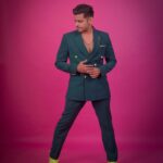 Neil Bhatt Instagram - Fluorescent essence!!! Styling by- @riddhirgandhi Photos by- @_yash_warpe Managed by- @pratik.maheshwari #neilbhatt #pink #flourescent #photoshoot