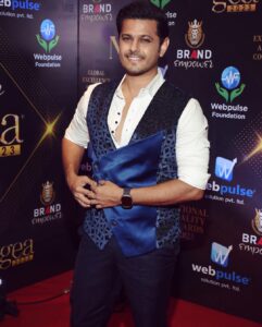 Neil Bhatt Instagram - Entertainment Entertainment Entertainment 😘❤️🧿😇🙏🏻

Aishwarya-
Outfit: @geishadesigns 
Styling: @styling.your.soul 
Hairstylist - @zeenat_az 

Neil-

Outfit- @laganwedding 
PR- @cultreboat 
Styled by- @karishmasalian6 

#aishwaryasharma #neilbhatt #neilkiaish #mostenetertainingcouple #naqa2023