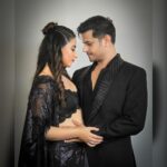 Neil Bhatt Instagram - Black raised to ♾️!! Styled by- @purvabansal5 Outfit by- @mehboobsons Picture courtesy- @creative_babu_01 #neilbhatt #aishwaryasharma #bombaytimesfashionweek2023 #black #maninblack #womaninblack #couplegoals❤ #neilkiaish