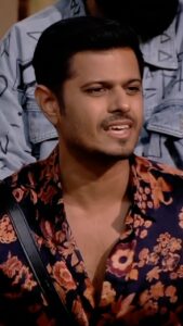 Neil Bhatt Instagram - Our champ Neil Bhatt is now in the Bigg Boss house! 🏠 As per the rules, contestants aren’t allowed to communicate before the show begins. However, a brief, casual call happened between @realvikasjainn and Neil – old friends from previous shows – was nothing more than a brief exchange of hellos and well-wishes. We stand firm with Neil, asserting that their chat was grounded in friendship and basic human courtesy, without a hint of strategy. - #TeamNeil 

Outfit by - @charchaandofficial 
Styled by - @purvabansal5

#NeilBhatt #BiggBoss #BB17
@colorstv @officialjiocinema @beingsalmankhan