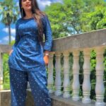 Nidhi Jha Instagram - भोजपुरी के सुपरस्टार अभिनेत्री @nidhijha05 ji को जन्मदिन की हार्दिक बधाई एवं शुभकामनाएं Happy Birthday 🎂🎂बाबा विश्वनाथ आप पर अपनी कृपा बनाए रखे।💐