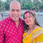 Nidhi Jha Instagram - किसी ने पूछा:- वह कौन सी जगह है जहां हर गलती और हर गुनाह माफ हो जाता है मैंने मुस्कुराकर कहा मेरे पापा का दिल..!!! Happy birthday to the man who sacrificed so much for me. I admire you more than you’ll ever know! I love you paa♥️ Happy birthday 🧿♥️