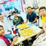 Nidhi Jha Instagram - 🍕 pizza party with mam Anand, Gujarat