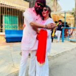 Nidhi Jha Instagram - इस साल के खूबसूरत सी होली धर्मपत्नी जी के साथ मनाया... आप सभी को भी यश कुमार और निधि मिश्रा की तरफ से होली की ढेर सारी शुभकामनाएं। आप सभी आजीवन स्वस्थ और प्रसन्न रहें।