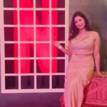 Niharica Raizada Instagram - Keep your eyes open baby. It's a marathon till you are the best of the best. Congrats to #TheRailwayMen Hi to @yrf well done to @shivrawail Enjoy it on @netflix_in Loved @kaykaymenon02 @babil.i.k #Divendu Andheri West
