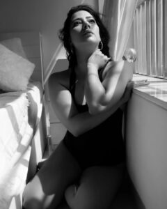 Niharica Raizada Instagram - ¡Carmen!

#NiharicaRaizada 

Shot by @pranavgodsephotography