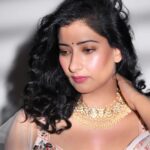 Niharica Raizada Instagram - Curls Shot by @mandar_photos Studio @mkg_film_studio Muse @official_niharica_raizada #NiharicaRaizada