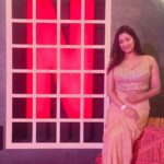 Niharica Raizada Instagram - Keep your eyes open baby. It's a marathon till you are the best of the best. Congrats to #TheRailwayMen Hi to @yrf well done to @shivrawail Enjoy it on @netflix_in Loved @kaykaymenon02 @babil.i.k #Divendu Andheri West