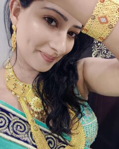 Niharica Raizada Instagram - Teri Hoke Maraan
Jind Jaan Karaan
Teri Hoke Maraan
Jind Jaan Karaan....

#NiharicaRaizada

Hair by @makeover_by_rudhra
Makeup by @makeoverbyshreeja 

Jewels by @jksjewelspvtltd