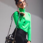 Nimika Ratnakar Instagram - “A girl should be two things: Classy & Fabulous” - Coco Chanel Such a lovely time shooting with the very talented photographer @vinu5494 and the very pretty MUA @supremesparklemakeupartistry whose work is as beautiful as her, hairstylist @iysha_makeover ❤️ #photography #trending #trendingnow #trend #model #actor #photoshoot #shootmode #shoot #shooting #nimika #nimikaratnakar #sandalwood #tollywood #kannada #kollywood #bollywood #kannadaactress #heroine #actress #mua #fashion #vogue #neon #birds #parrot #makeup #mua #green #photography #photo