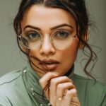 Nimika Ratnakar Instagram - “A girl should be two things: Classy & Fabulous” - Coco Chanel Such a lovely time shooting with the very talented photographer @vinu5494 and the very pretty MUA @supremesparklemakeupartistry whose work is as beautiful as her, hairstylist @iysha_makeover ❤️ #photography #trending #trendingnow #trend #model #actor #photoshoot #shootmode #shoot #shooting #nimika #nimikaratnakar #sandalwood #tollywood #kannada #kollywood #bollywood #kannadaactress #heroine #actress #mua #fashion #vogue #neon #birds #parrot #makeup #mua #green #photography #photo