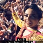 Nisha Bano Instagram - Always Love Respect You All 🙏🏻🌸❤️ #nishabano #live #instareels #mela #desiqueen