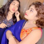 Nisha Sarangh Instagram - Summa oru tym pass 😜@revuzzzzz Amma 😂😂(reel amma) @nisha_sarangh(Real amma) @__r_o_n_y__v__roy 📷 ❤️🧿