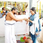 Nisha Sarangh Instagram - വിജയ ദശമി ആശംസകൾ