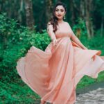 Nithya Das Instagram - Your wings alredy exist,all you need to do is fly … Attire: @fabriclinekochi stylist @anjali.fashionstories H&M @vikramanvijitha @_arjun_a.k