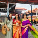 Nithya Das Instagram - ഗുരുവായൂർ നടയിൽ...... 🙏 Guruvayur Temple ഗുരുവായൂർ ക്ഷേത്രം