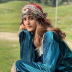Nupur Sanon Instagram – Aaye ho kis bagiya se tum m m m? 👧🏻 Gulmarg, Kashmir