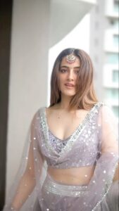 Nupur Sanon Instagram - Kya aata hai unko tumhe chup karaana? 🥲💔 

#filhaal2reels #filhallgirl #filhaal2mohabbat

🎥: @malharr79