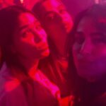 Pakhi Hegde Instagram - Vibe❤️ @soniashah5617 @shall_classyattitude #pakkhi #pakkhihegde #pakhi #pakhihegde #instagood #instagood #instalike #instadaily #instafashion #instamood #instareels #reelsindia #viralreels #viralvideos #viralpost #trendingreels #trending #trend #trendingsongs #trendalert