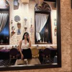 Palak Sindhwani Instagram - A vlog but in pictures..😌🤍📸 Thank you @bayroutedining @rainmakerconsults for hosting us with so much love! ✨ . . #postoftheday #goodvibes #goodfood #dining #instadaily #instamood #ootd #fyp #palaksindhwani