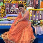 Palak Sindhwani Instagram - कृष्ण की महिमा कृष्ण का प्यार कृष्ण में श्रद्धा कृष्ण से ही संसार..✨ जन्माष्टमी की शुभकामनाएं ! 🦚 . . #happyjanmashtami #krishna #krishnalove #instamood #ethnicwear #festivals #tmkoc #palaksindhwani