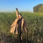Palak Sindhwani Instagram - POV - Trying to find joy in the little things in life. 🌾🦋 . . Outfit - @urbanic_in Captured by - @harshit_sid . . #postoftheday #selflove #littlejoys #goodmorning #positivevibes #travel #roadtrip #instamood #ootd #winteroutfit #palaksindhwani