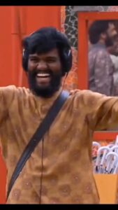 Pallavi Prashanth Instagram - Mallochina ante thaggedeleee 💞🌾😍Jai Jawan Jai Kisan 🥰🌾😍#reels #farmer #happiness #gameplay #happy #pallaviprashanth #biggboss #biggbosstelugu #biggboss7 #biggboss7telugu #mallochinaprashanth #pallaviprashanthonbbtelugu7