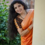 Papri Ghosh Instagram - Happy Sunday 😃 To buy this saree DM @myvastras WhatsApp 9020212345 #saree #photoshoot #myvastras #actress #casual #look Chennai, India