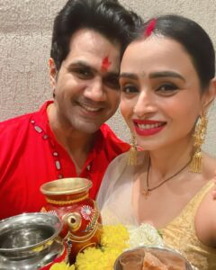 Parul Chauhan Instagram - Happy Karwachauth❤️❤️❤️❤️

@thechiragt