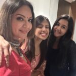 Parull Chaudhry Instagram - #aboutlastnight Thank you @bansalsmita_ @ankushmohla for being the perfect hosts and a wonderful evening #happydiwali Mumbai - मुंबई