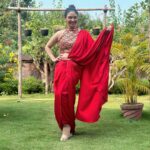 Pooja Banerjee Instagram - KarwaChauth in Goa … 🌺🌺🌺🌺🌺🌺🌺 swipe till the last to see my #KumKum box #RedisTodaysColour #KarwaChauthReady #heyHusband #Fasting #IndianOutwear #allsetforKarwaChauth outfit by @silai_bhartimittal ear rings and KumKuk Box by @kushalsfashionjewellery coordinated by @platformcreatorsentertainment