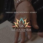 Pooja Batra Instagram - @geetashyamjewel, a royal jewellery brand celebrated for skillfully fusing innovation with timeless elegance. Drawing its inspiration from the opulent heritage of Polki Jadau Jewellery, paying homage to rich culture and time-honored traditions. The enchanting Geeta Shyam's collection, features exclusive Fine Rose-Cut, Jadau Emerald Jewellery. Their inclusion in the prestigious Emerald Group Promotion by JJS ushers in a captivating journey. Save the Date for the December Show! December 22 to 25, 2023 JECC Sitapura, Jaipur #JaipurJewelleryShow #JJS #TheDecemberShow #JJS2023 #JJSJaipur #EmeraldPromotionGroup #JewelleryDesigners #Emeralds #JadauJewellery #BridalJewellery #GeetaShyamJewellers @poojabatra Jaipur Jewellery Show
