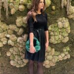 Pooja Batra Instagram - Always ready for a Night Out when I have the perfect clutch. 👛 @pineanddrew 🎥 @nawwabshah #dushanbe #tajikistan Dushanbe, Tajikistan