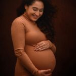 Pooja Ramachandran Instagram - I believe in being strong when everything seems to be going wrong. I believe that happy girls are the prettiest girls. I believe that tomorrow is another day, and I believe in miracles! Shot by @kiyoshotz MUA @malar_mua_ Hair karunya_mua Manager @kannan_2000 #maternityshoot #maternityphotography #maternityfashion #pregnancyphotoshoot #pregnancydiary #pregnancyjourney #lifeinsideofme #mybaby #blessedandgrateful #homestretch #indianpregnantmom #pregnantbelly #mommatobe