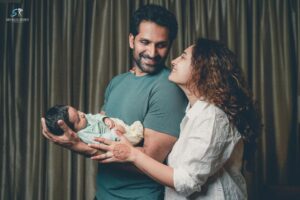 Pooja Ramachandran Instagram - And he was born out of love! 🥰♥️🥰 

Shot by @srinivasreddy_photography 

#newparents #ourbabyboy #baby2023 #kiaankokken #2became3 #babyphotography #babyboy #introducingourpreciousmiracle #loveandlight